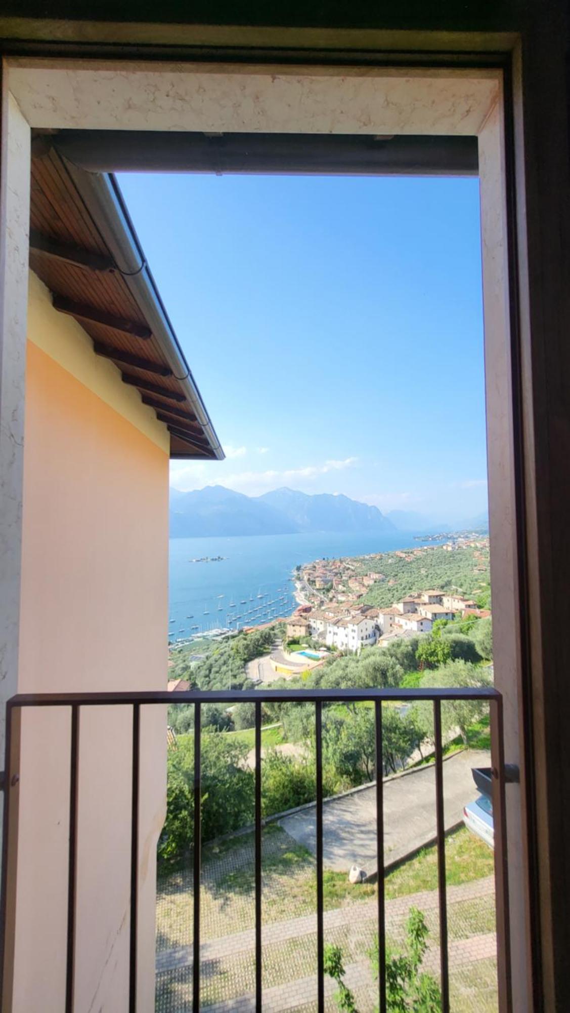 View Garda Lake Бренцоне-суль-Гарда Экстерьер фото
